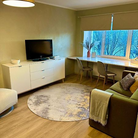 Sunny Apartment, 7 Min With Tram To The Old Town Tallinn Exteriér fotografie
