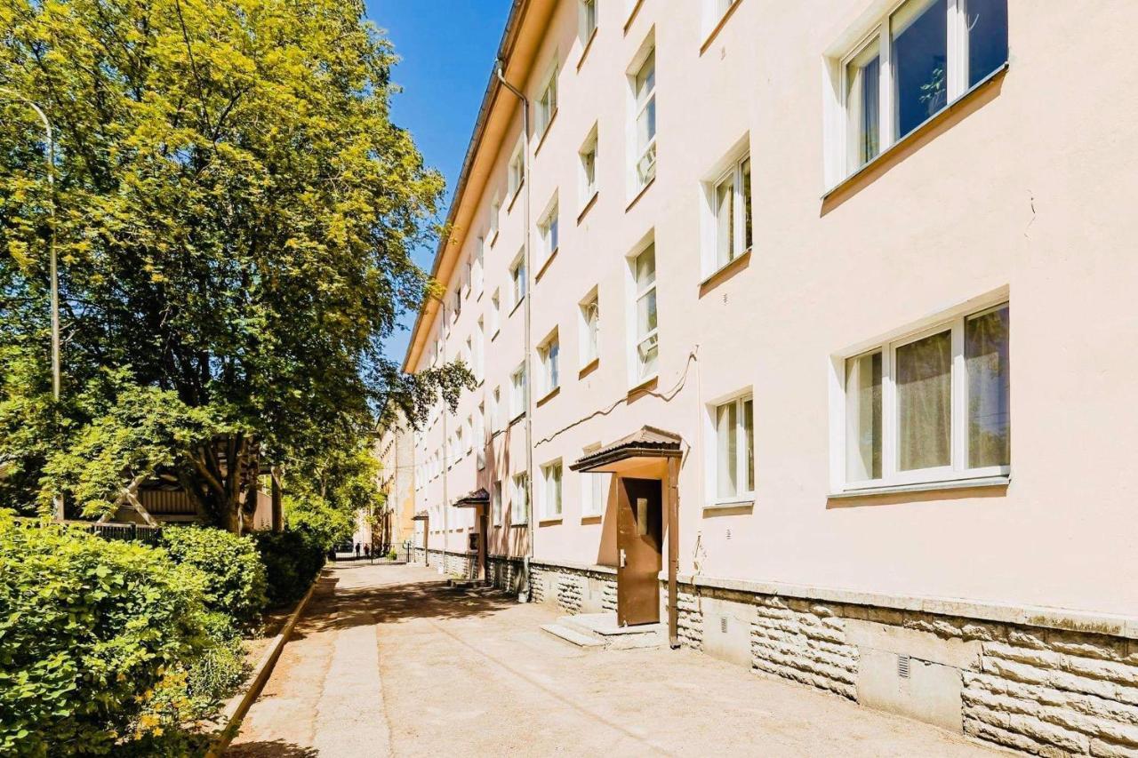 Sunny Apartment, 7 Min With Tram To The Old Town Tallinn Exteriér fotografie