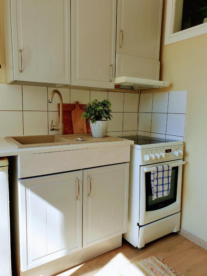 Sunny Apartment, 7 Min With Tram To The Old Town Tallinn Exteriér fotografie